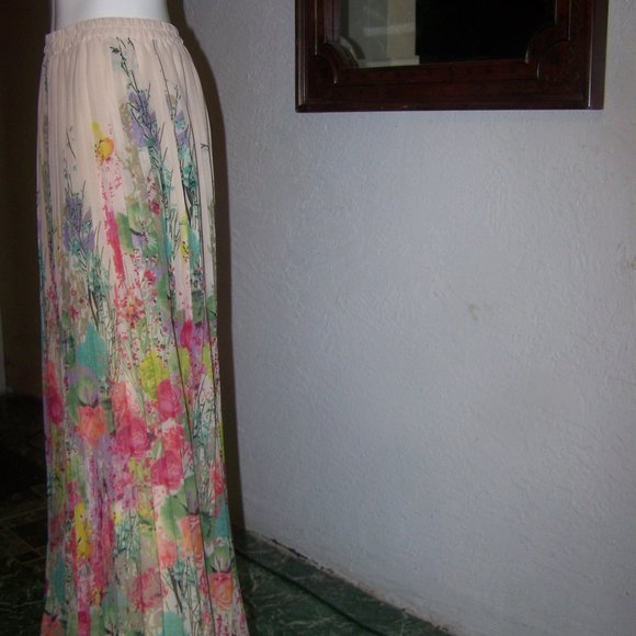 Lucky & Coco Floral Pleated Skirt Small Colorful - Picture 4 of 8